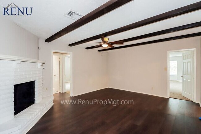 Building Photo - Holiday Special: 1/2 off your first month!...