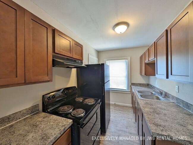 Building Photo - 2824 Fleming St