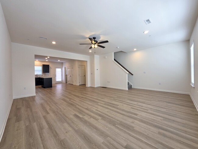 Building Photo - 2449 Spring Water Cir