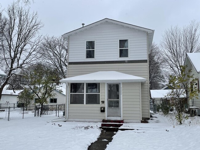 Building Photo - 4032 23rd Ave S