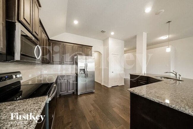 Building Photo - 2552 Silver Fox Trl
