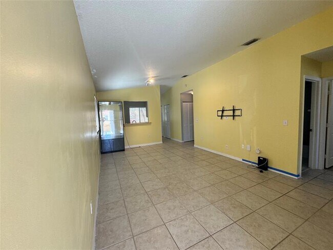 Foto del edificio - 7921 NW 6th St