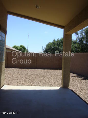 Building Photo - 3915 S Coach House Dr