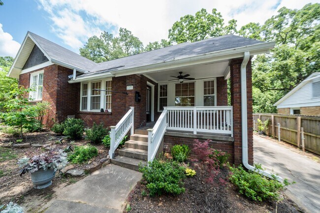 Foto del edificio - Charming home, great condition!