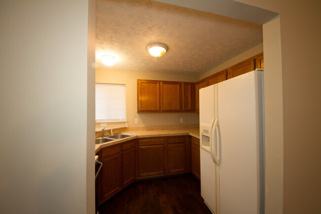 Foto del edificio - Beautiful 3 bed (Possibly 4 bed) with 2.5 ...