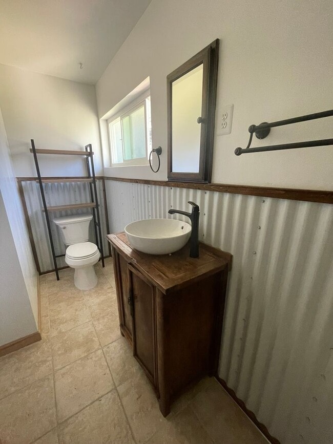 Building Photo - Available Now! Beautiful 3/1 with Large Fr...