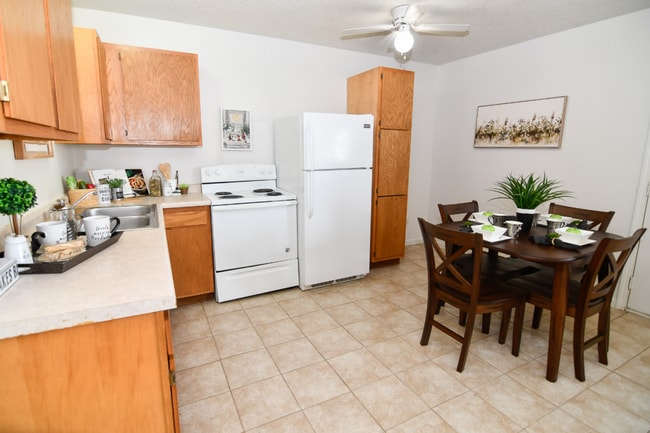 Interior Photo - Kadin Trail