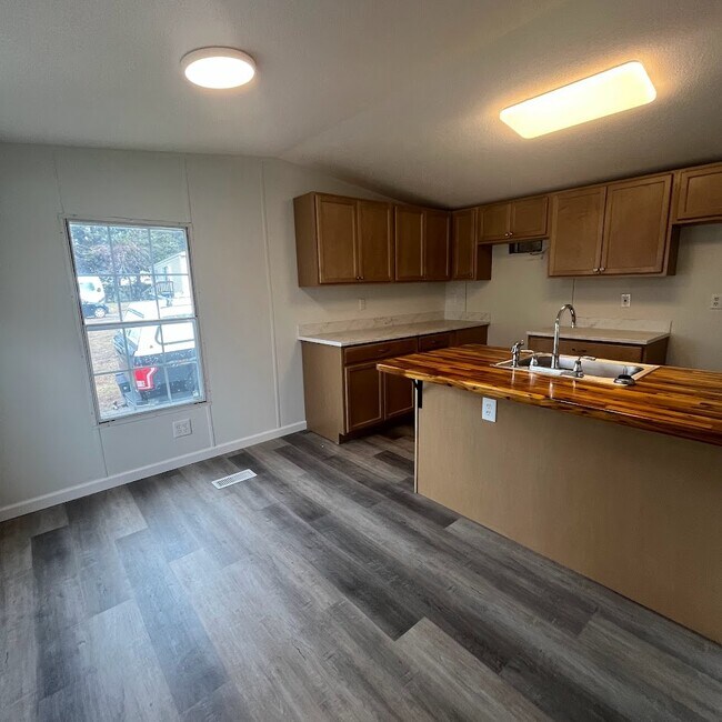 Foto del edificio - 312 Hammond St