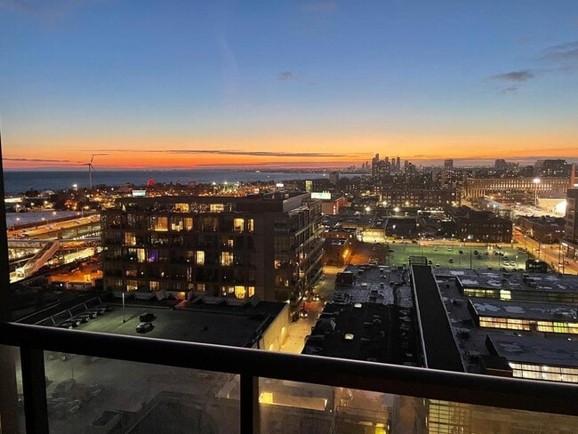 Photo du bâtiment - 135 E Liberty St