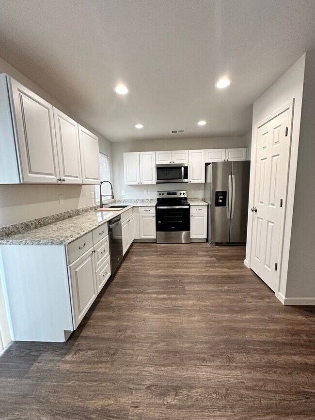 Foto del edificio - MP133 - 14410-14412 E Heroy