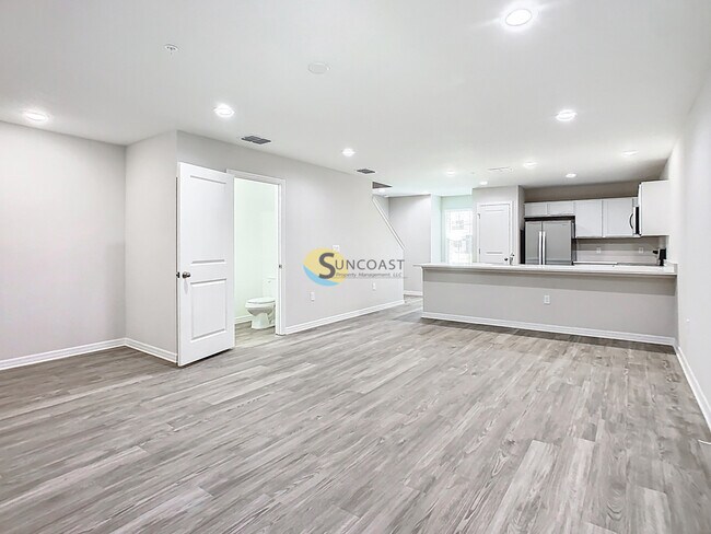 Building Photo - 3821 SW 43rd Ct