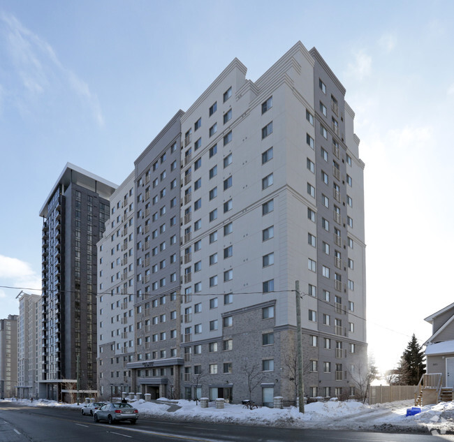 Building Photo - King Street Towers