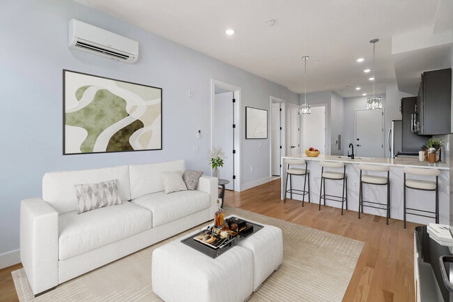 Building Photo - Crystal Cambridge