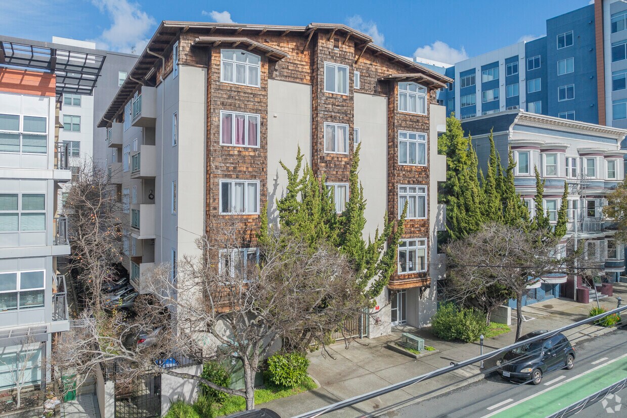 Foto principal - 2029 Channing Way