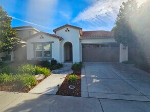 Building Photo - 2706 Chuckwagon Ln