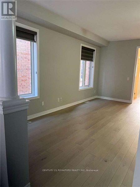 Building Photo - 12 Foliage Dr