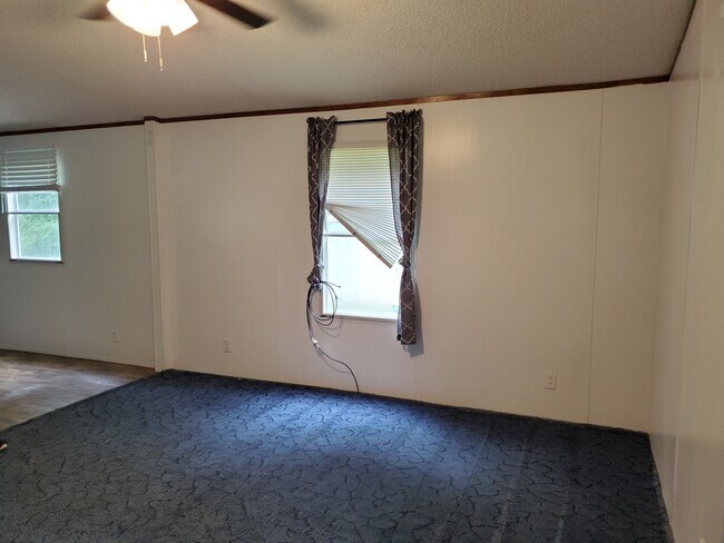 Foto del edificio - 146 Courtney Ln