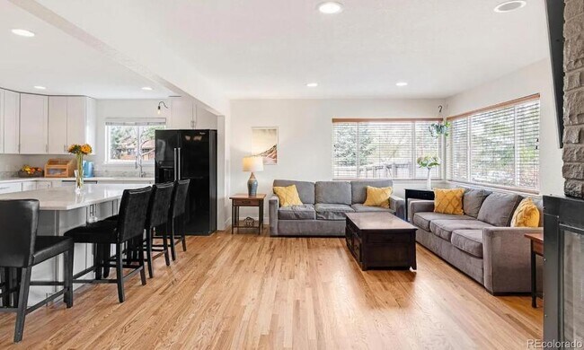 Foto del edificio - 10490 W Dakota Ave