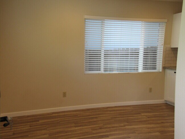 Foto del edificio - 1115 Buena Vista Ave