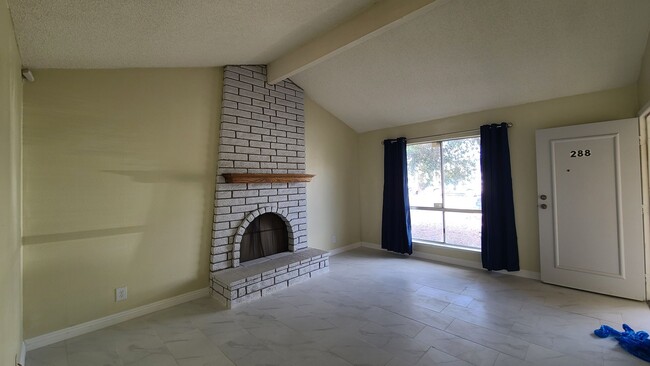 Building Photo - 1 Story Home in Spring Valley