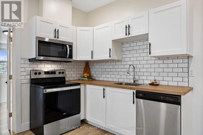 Photo du bâtiment - 304 Lincoln Rd