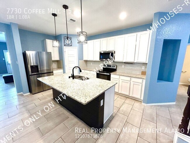 Foto del edificio - AVAILABLE NOW! ROOM FOR RENT!! 1 Bedroom N...