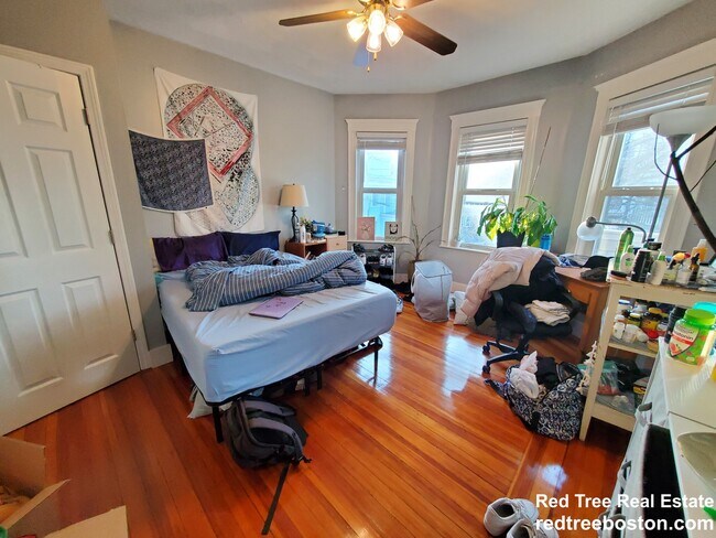 Foto del edificio - 121 Lowell St