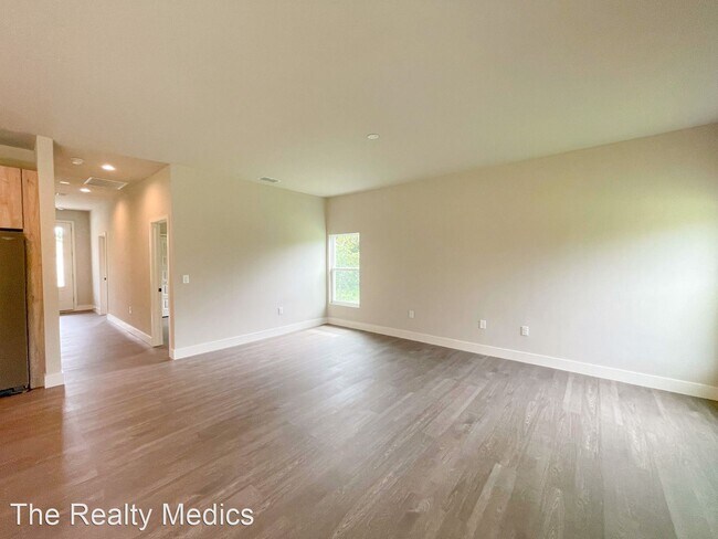 Building Photo - 4 br, 2 bath House - 1857 Bermuda Ct NW