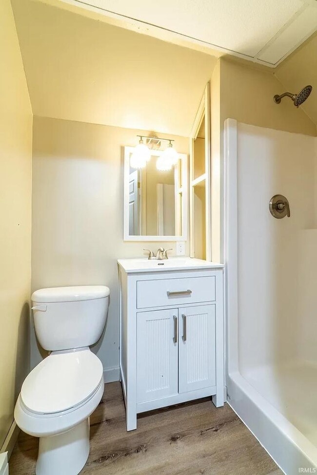 Foto del edificio - 804 N Harrison St