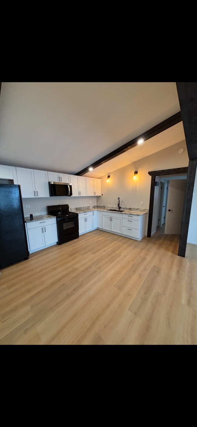 Building Photo - 5750 E 129th Ave