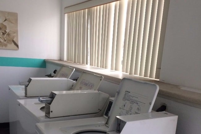 Building Photo - 15057 Burbank Blvd