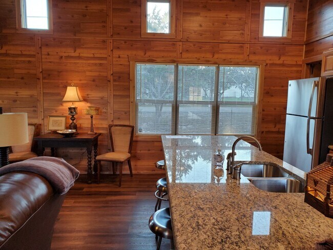 Building Photo - 1173 Brook Valley Dr