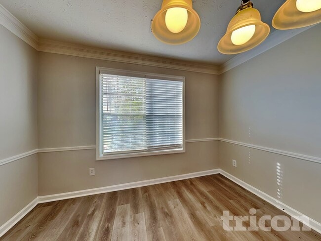 Building Photo - 1454 Glenfield Dr