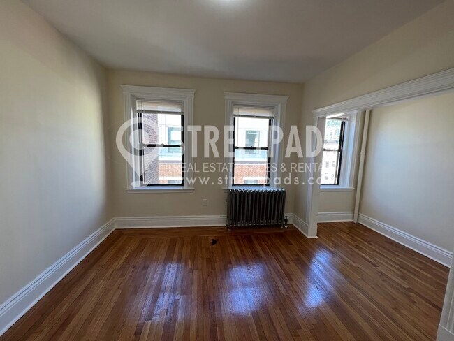 Foto del edificio - 25 Park Dr