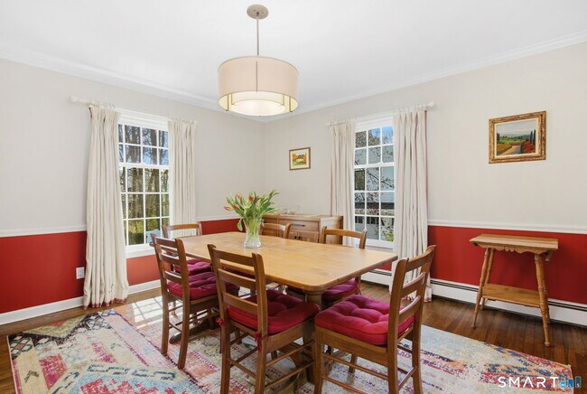 Foto del edificio - 40 Fairview Ave