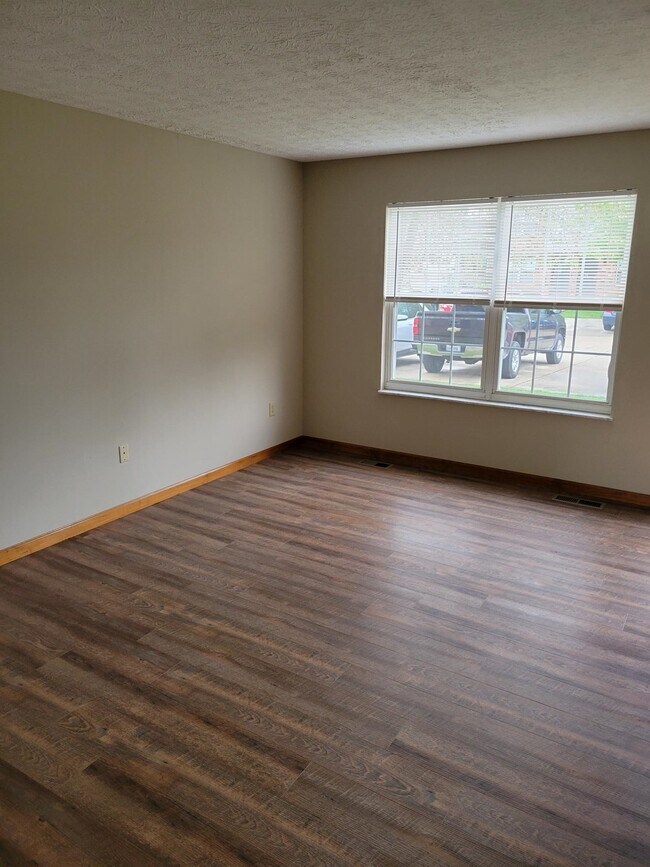 14 Peartree Ln, Glen Carbon, IL 62034 Townhome Rentals in Glen Carbon