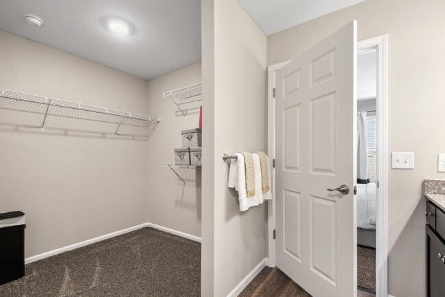 Enjoy an En-Suite Bathroom and Closet in Your Main Bedroom - Redwood Texas Township