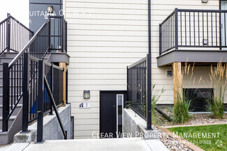Building Photo - 92 Aquitania Cir W