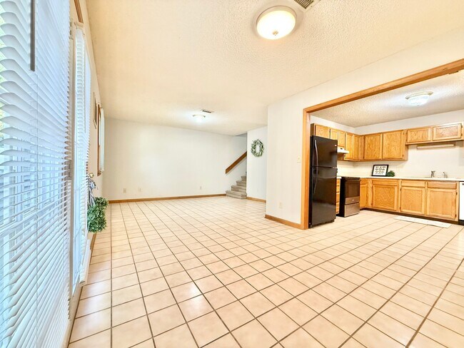 Foto del edificio - 105 Mountain View Dr