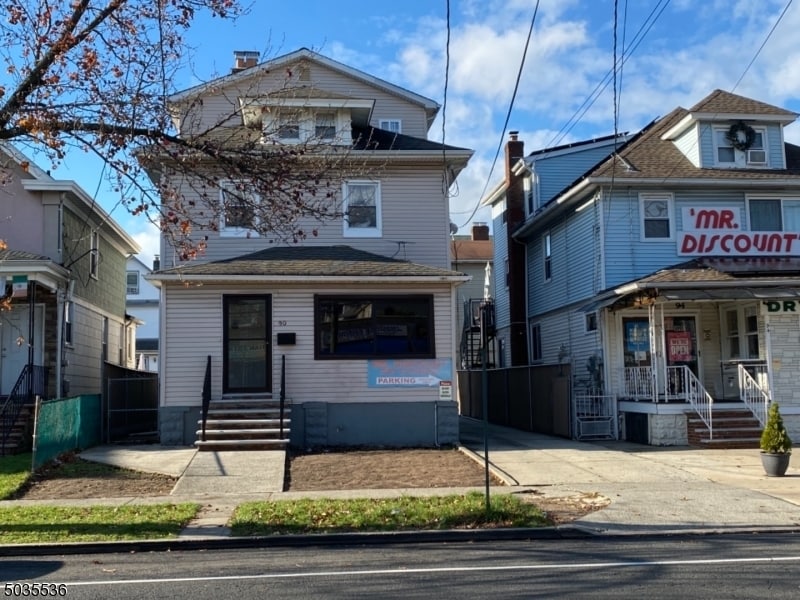 Primary Photo - 90 Elmora Ave