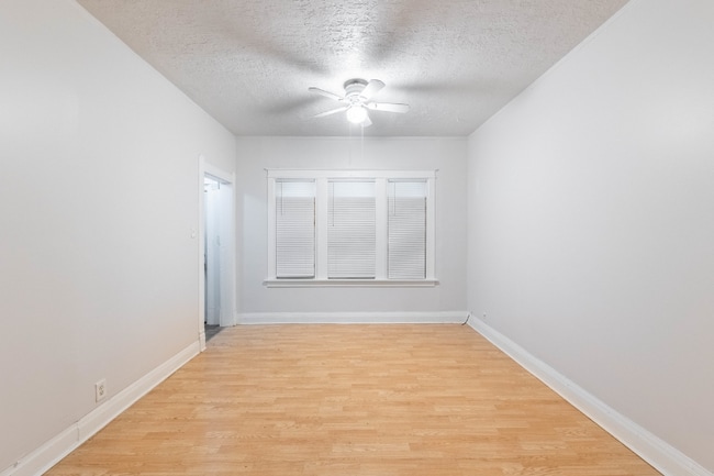 Foto del edificio - 235 W 110th St