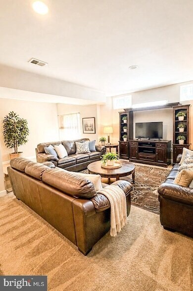 Foto del edificio - 10869 General Kirkland Dr
