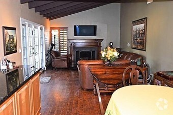 Primary Photo - 710 Triunfo Canyon Rd
