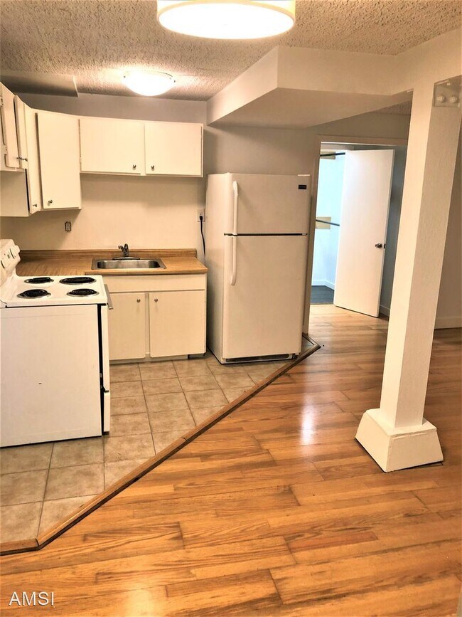 Building Photo - 1 br, 1 bath House - 3632 Scott Street