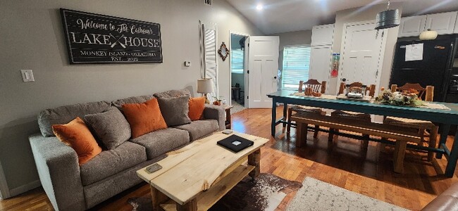 Building Photo - 56525 E 306 Rd