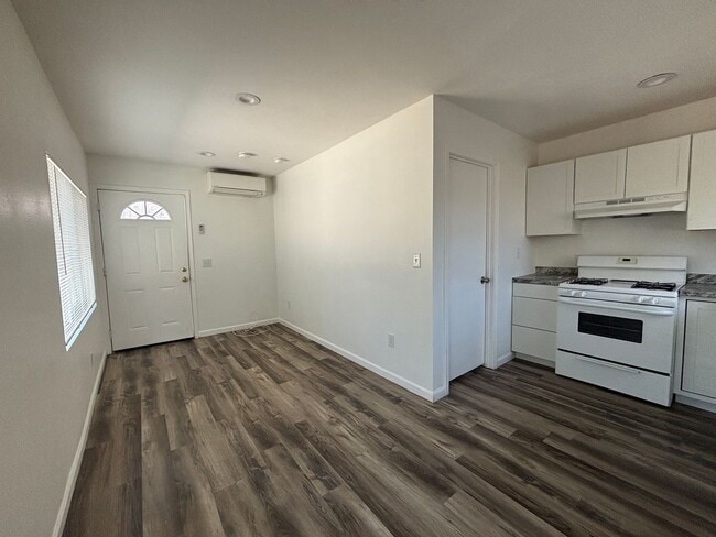 Building Photo - 44147 Fig Ave