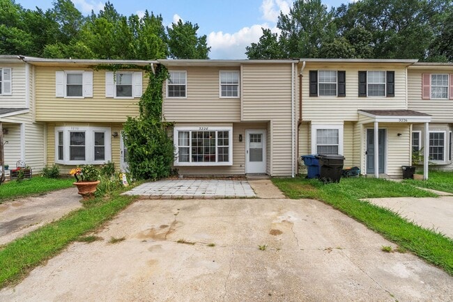 Photo - 3228 Scarborough Way Townhome