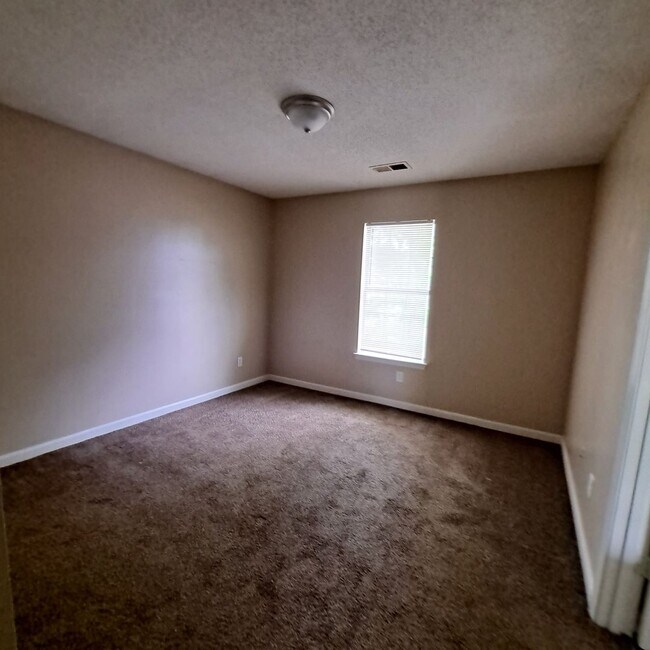 Foto del edificio - 10101 Stephenson Ln