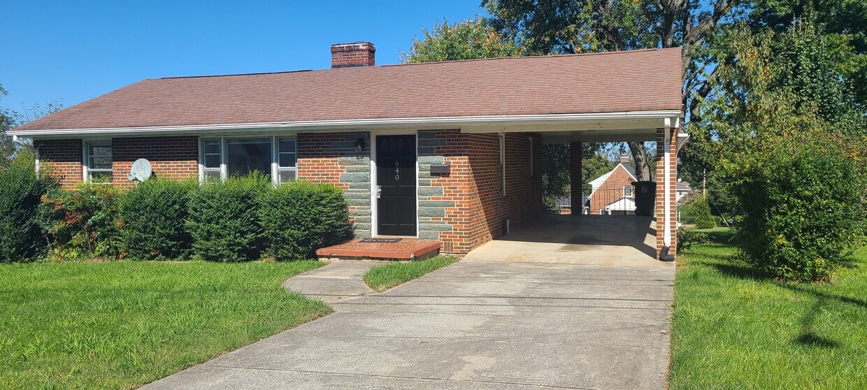 Photo - 940 Randolph Ln (Lynchburg, VA)