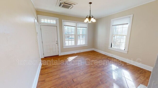 Foto del edificio - 304 Shaw St